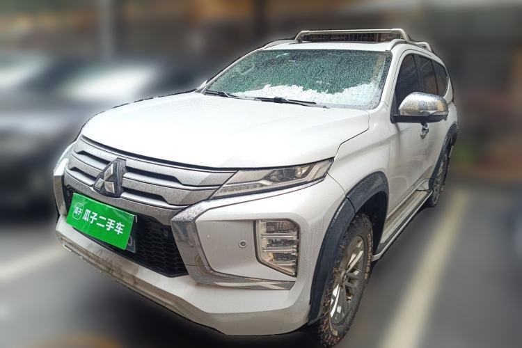 Used Mitsubishi Pajero Sport  Guazi used car, China used car export, Used car for sale, Used  cars, Cheapest cars for sale
