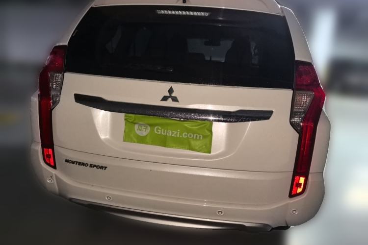 Used Mitsubishi Pajero Sport  Rear