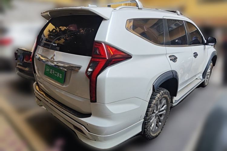 Used Mitsubishi Pajero Sport  Rear Right 45 Deg