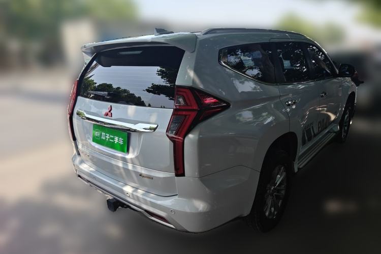 Used Mitsubishi Pajero Sport  Rear Right 45 Deg