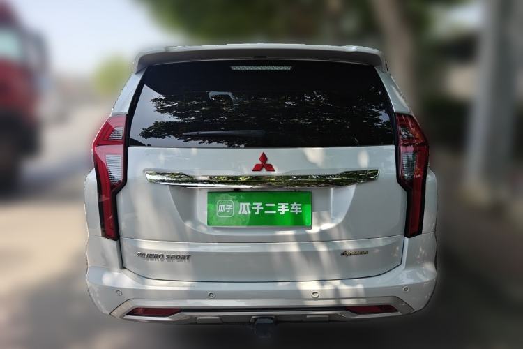 Used Mitsubishi Pajero Sport  Rear