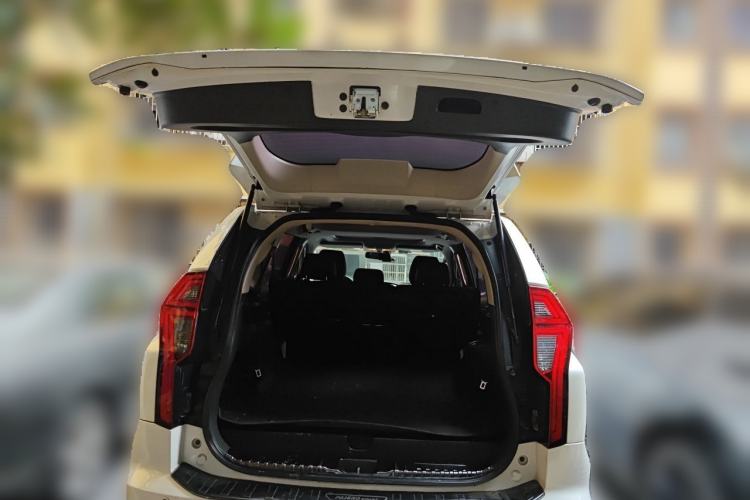 Used Mitsubishi Pajero Sport  Trunk