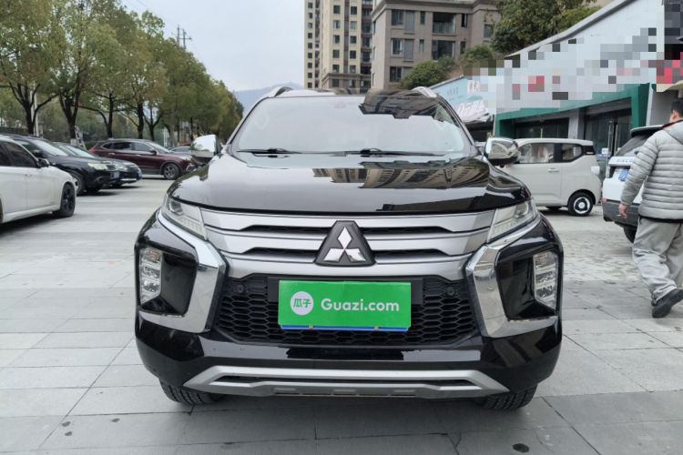 Used Mitsubishi Pajero Sport 2020 3.0L Luxury Edition Exterior 1