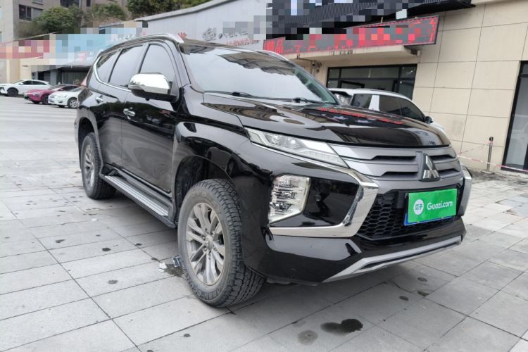 Used Mitsubishi Pajero Sport 2020 3.0L Luxury Edition Exterior 2