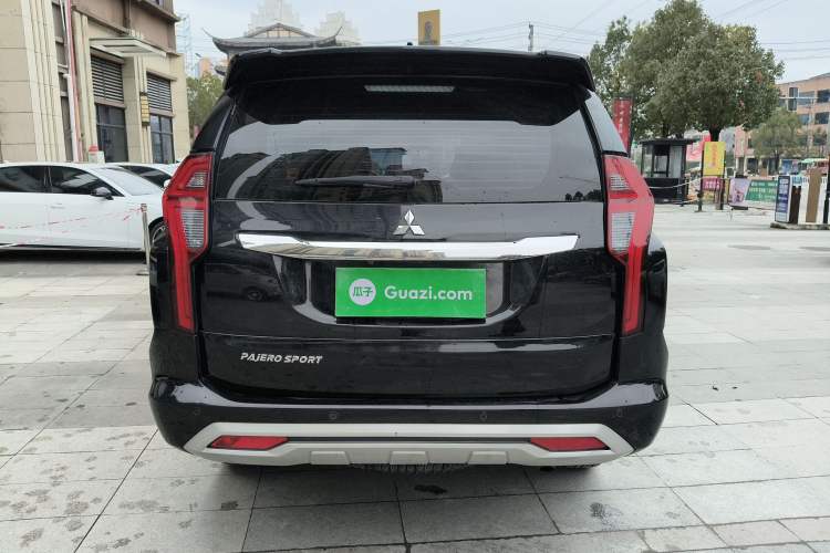 Used Mitsubishi Pajero Sport 2020 3.0L Luxury Edition Exterior 4