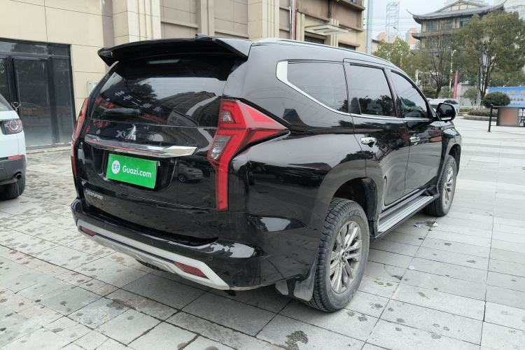 Used Mitsubishi Pajero Sport 2020 3.0L Luxury Edition Exterior 5