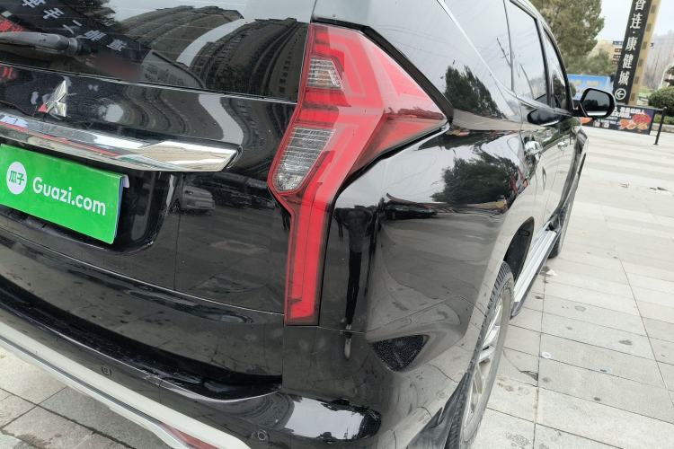 Used Mitsubishi Pajero Sport 2020 3.0L Luxury Edition Exterior 6