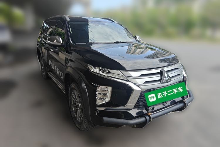 Used Mitsubishi Pajero Sport 2020 3.0L Luxury Edition Front Right 45 Deg