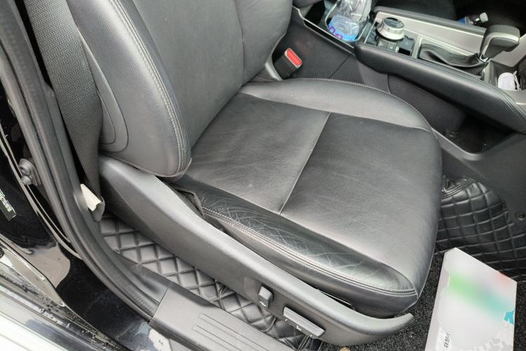 Used Mitsubishi Pajero Sport 2020 3.0L Luxury Edition Right Front Seat