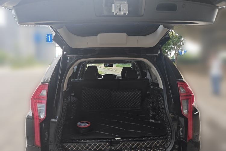 Used Mitsubishi Pajero Sport 2020 3.0L Luxury Edition Trunk
