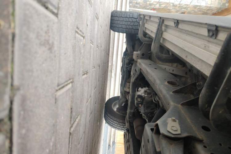 Used Mitsubishi Pajero Sport  Chassis Rear Left