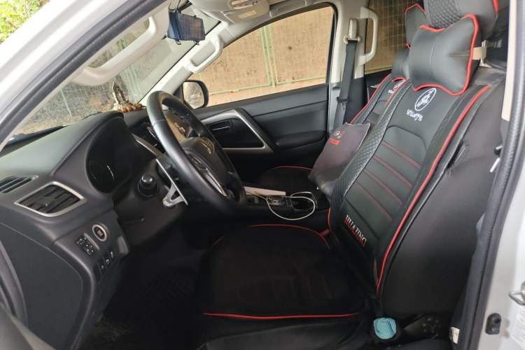 Used Mitsubishi Pajero Sport 2020 3.0L Executive Edition Left Front Seat