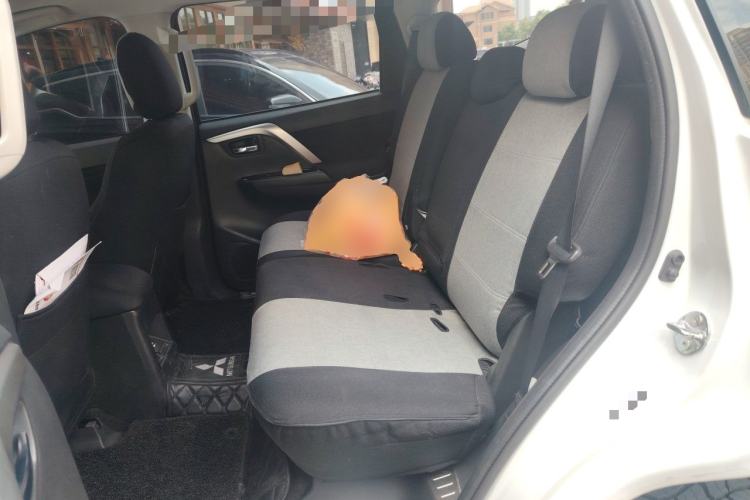 Used Mitsubishi Pajero Sport  Left Rear Seat