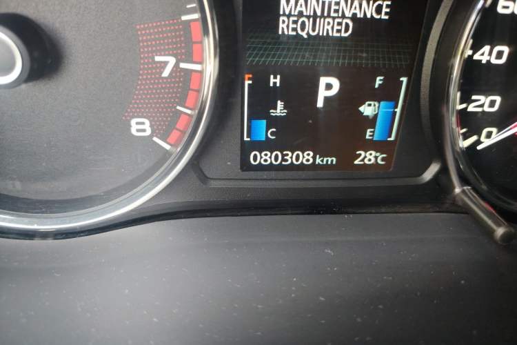 Used Mitsubishi Pajero Sport  Odometer Close Up