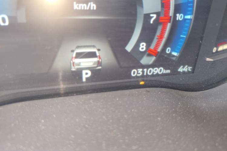 Used Mitsubishi Pajero Sport 2020 3.0L Luxury Edition Odometer Close Up