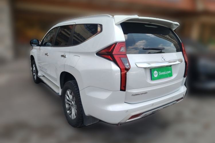 Used Mitsubishi Pajero Sport  Rear Left 45 Deg
