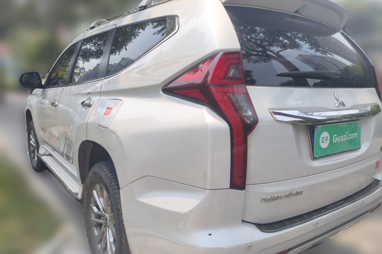 Used Mitsubishi Pajero Sport 2020 3.0L Luxury Edition Rear Left 45 Deg