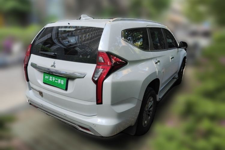 Used Mitsubishi Pajero Sport 2020 3.0L Luxury Edition Rear Right 45 Deg