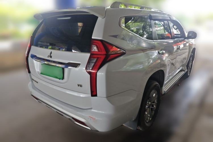 Used Mitsubishi Pajero Sport 2020 3.0L Executive Edition Rear Right 45 Deg