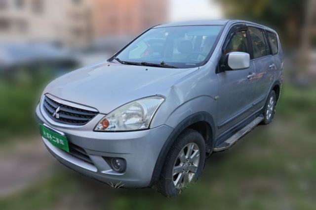 Ojetý Mitsubishi Zinger 2008 2.0L Manual Transmission Luxury Version
