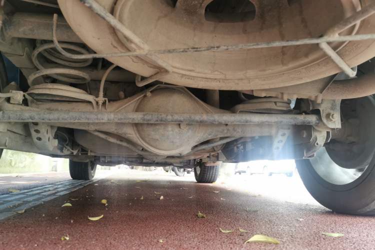 Used Mitsubishi Zinger 2010 2.0L Automatic Luxury Version Chassis Rear