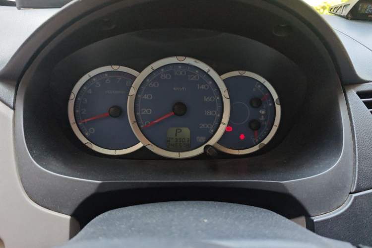 Used Mitsubishi Zinger 2010 2.0L Automatic-Transmission Flagship Version Instrument Cluster