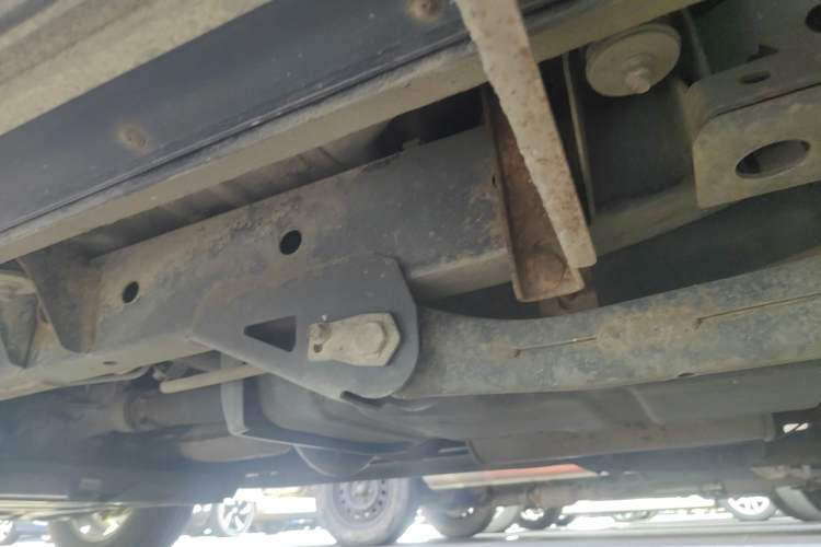 Used Mitsubishi Zinger 2011 2.0L Manual Transmission Luxury Version Chassis Rear Left