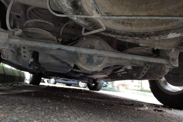 Used Mitsubishi Zinger 2011 2.0L Manual Transmission Luxury Version Chassis Rear