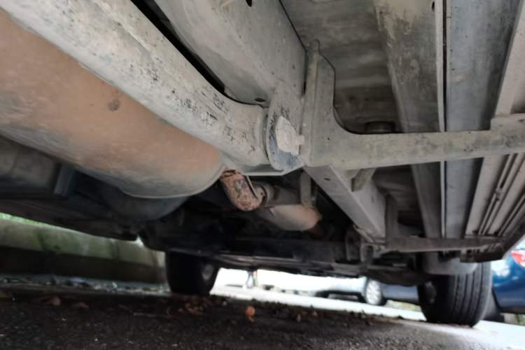 Used Mitsubishi Zinger 2011 2.0L Manual Transmission Luxury Version Chassis Rear Right
