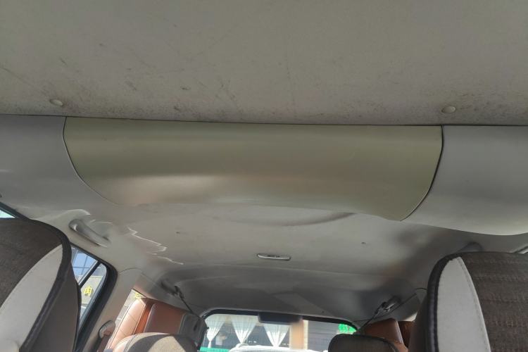 Used Mitsubishi Zinger 2011 2.0L Manual Transmission Luxury Version Headliner