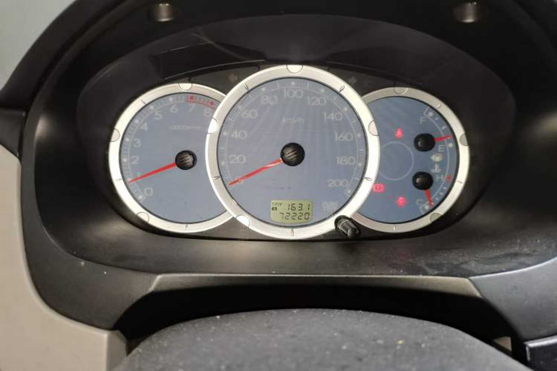 Used Mitsubishi Zinger 2011 2.0L Manual Transmission Luxury Version Instrument Cluster