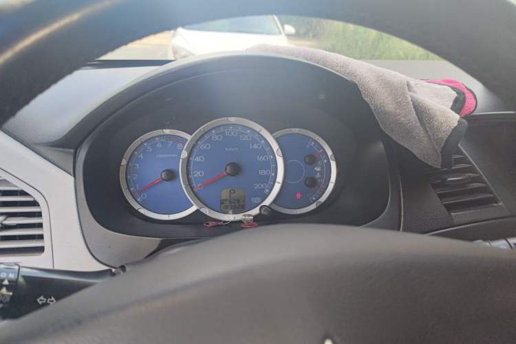 Used Mitsubishi Zinger 2011 2.0L Automatic-Transmission Flagship Version Instrument Cluster