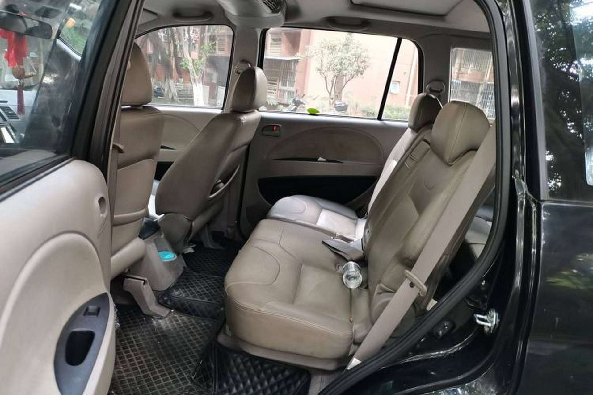 Used Mitsubishi Zinger 2011 2.0L Manual Transmission Luxury Version Left Rear Seat