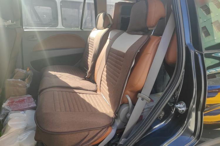 Used Mitsubishi Zinger 2011 2.0L Manual Transmission Luxury Version Left Rear Seat