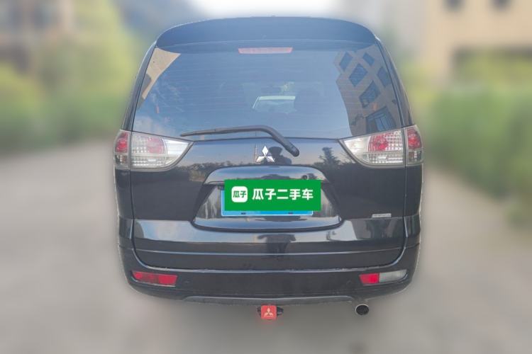 Used Mitsubishi Zinger 2011 2.0L Automatic-Transmission Flagship Version Rear