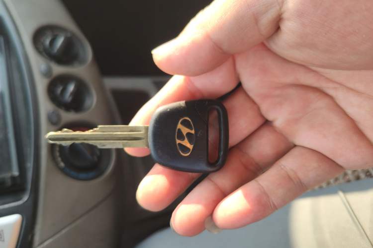 Used Mitsubishi Zinger 2011 2.0L Manual Classic Trim Vehicle Key