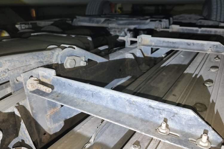 Used Mitsubishi Zinger 2011 2.0L Manual Transmission Luxury Version Chassis Rear Left