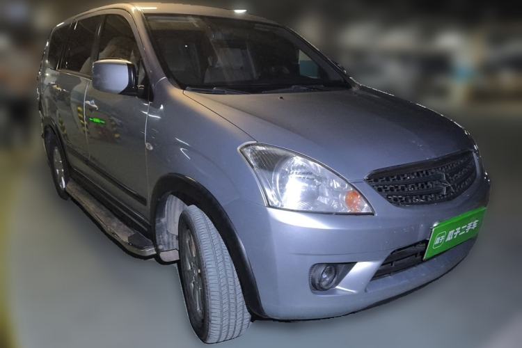 Used Mitsubishi Zinger 2011 2.0L Manual Transmission Luxury Version Front Right 45 Deg