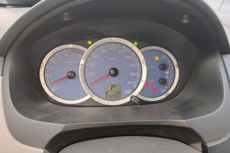 Used Mitsubishi Zinger 2011 2.0L Automatic Luxury Version Instrument Cluster