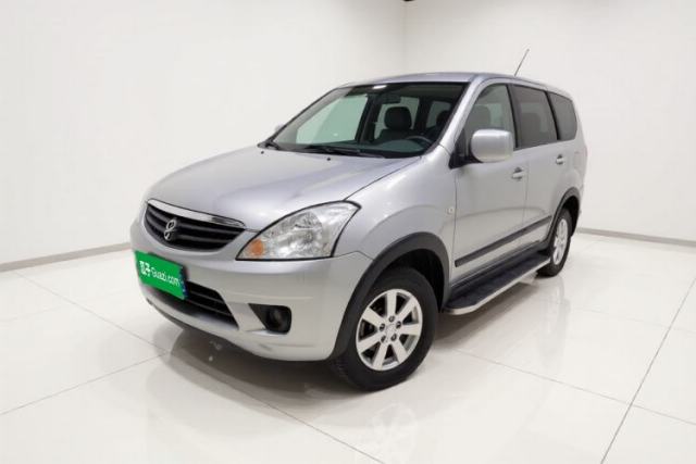 Ojetý Mitsubishi Zinger 2011 2.0L Manual Transmission Luxury Version