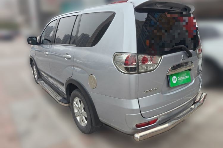 Used Mitsubishi Zinger 2011 2.0L Manual Transmission Luxury Version Rear Left 45 Deg