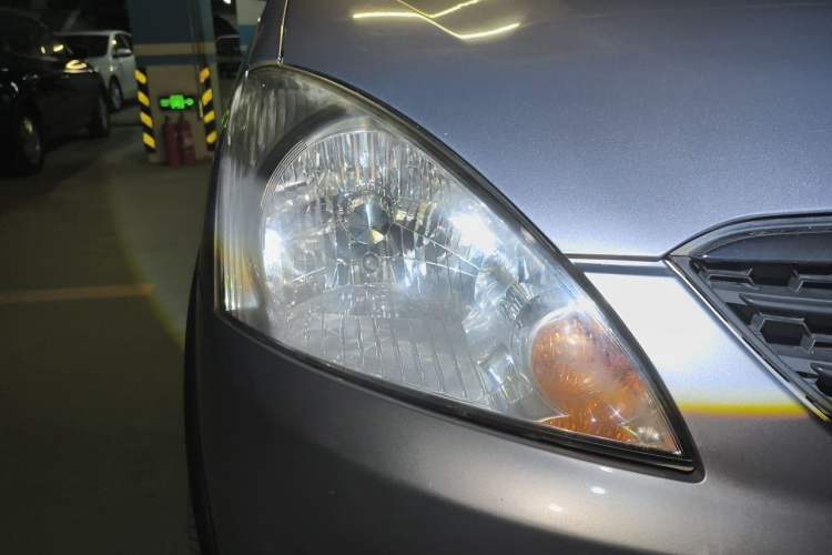 Used Mitsubishi Zinger 2011 2.0L Manual Transmission Luxury Version Right Front Headlight