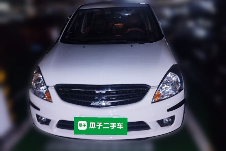 Used Mitsubishi Zinger 2011 2.0L Automatic Luxury Version Front