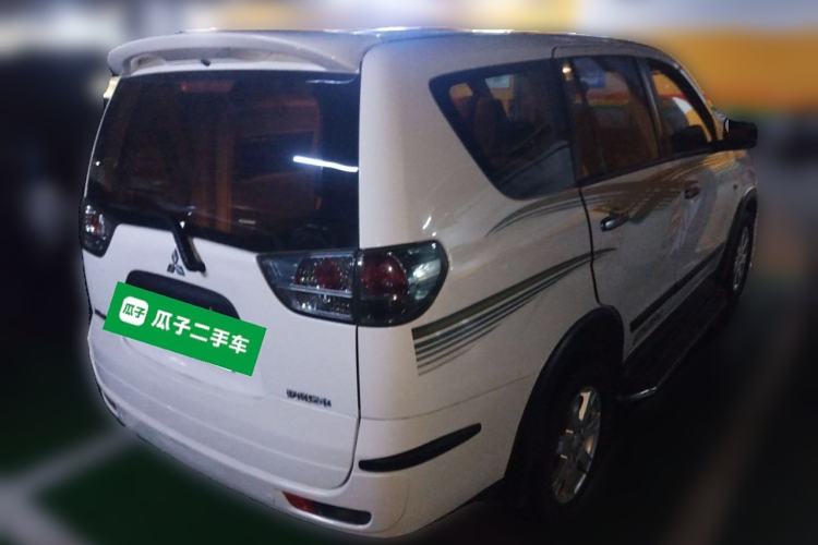 Used Mitsubishi Zinger 2011 2.0L Automatic Luxury Version Rear Right 45 Deg
