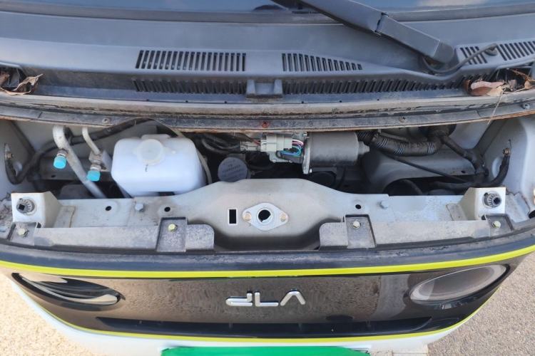 Used Neomor D01 2023 Van Standard Version Engine Bay