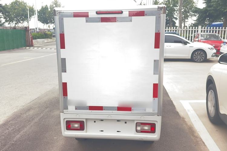 Used Neomor D01 2023 Refrigerated Premium Selection Exterior 4