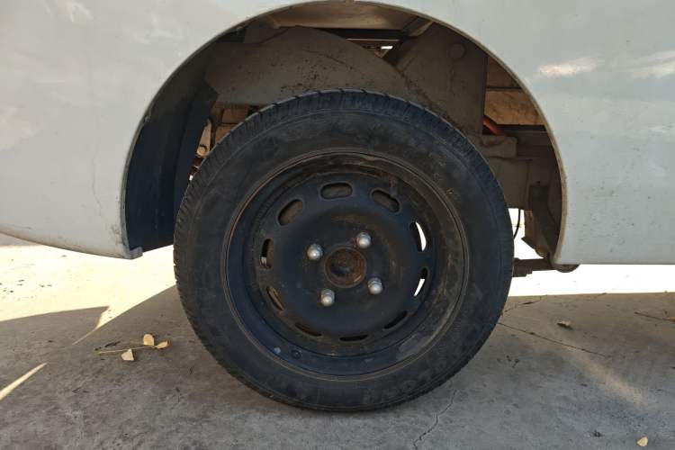 Used Neomor D01 2023 Van Standard Version Right Rear Wheel Hub