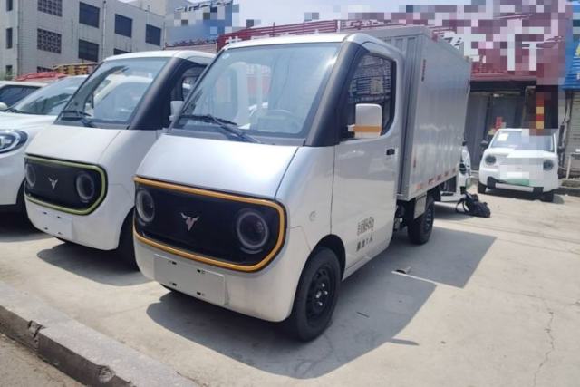 Used Neomor D02 2023 120km Van Comfort Version