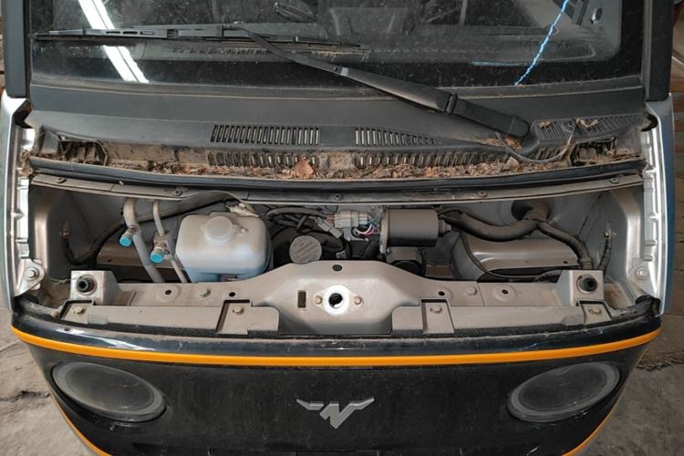 Used Neomor D02 2023 120km Van Comfort Version Engine Bay