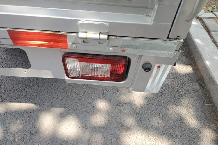 Used Neomor D02 2023 120km Flatbed Comfort Version Exterior 3